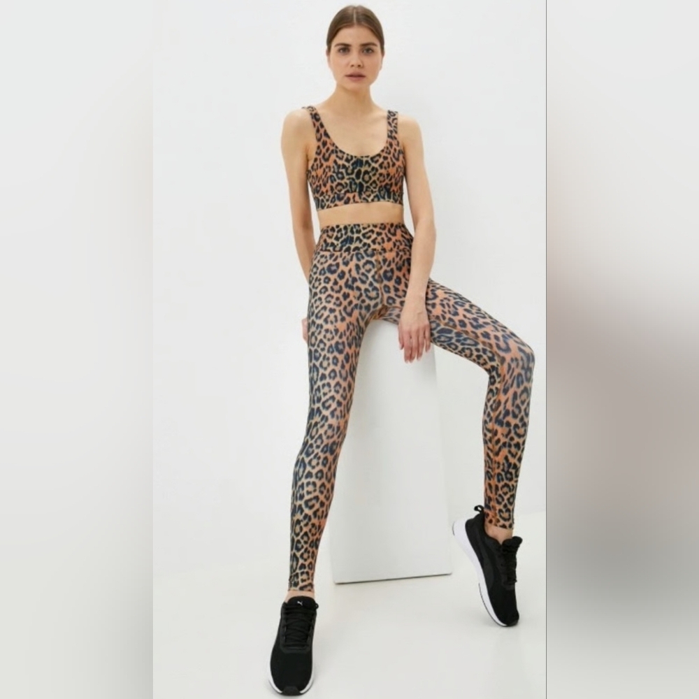 Heroine Sport Set. Electric Cheetah Optic Legging And Bra. Size Medium